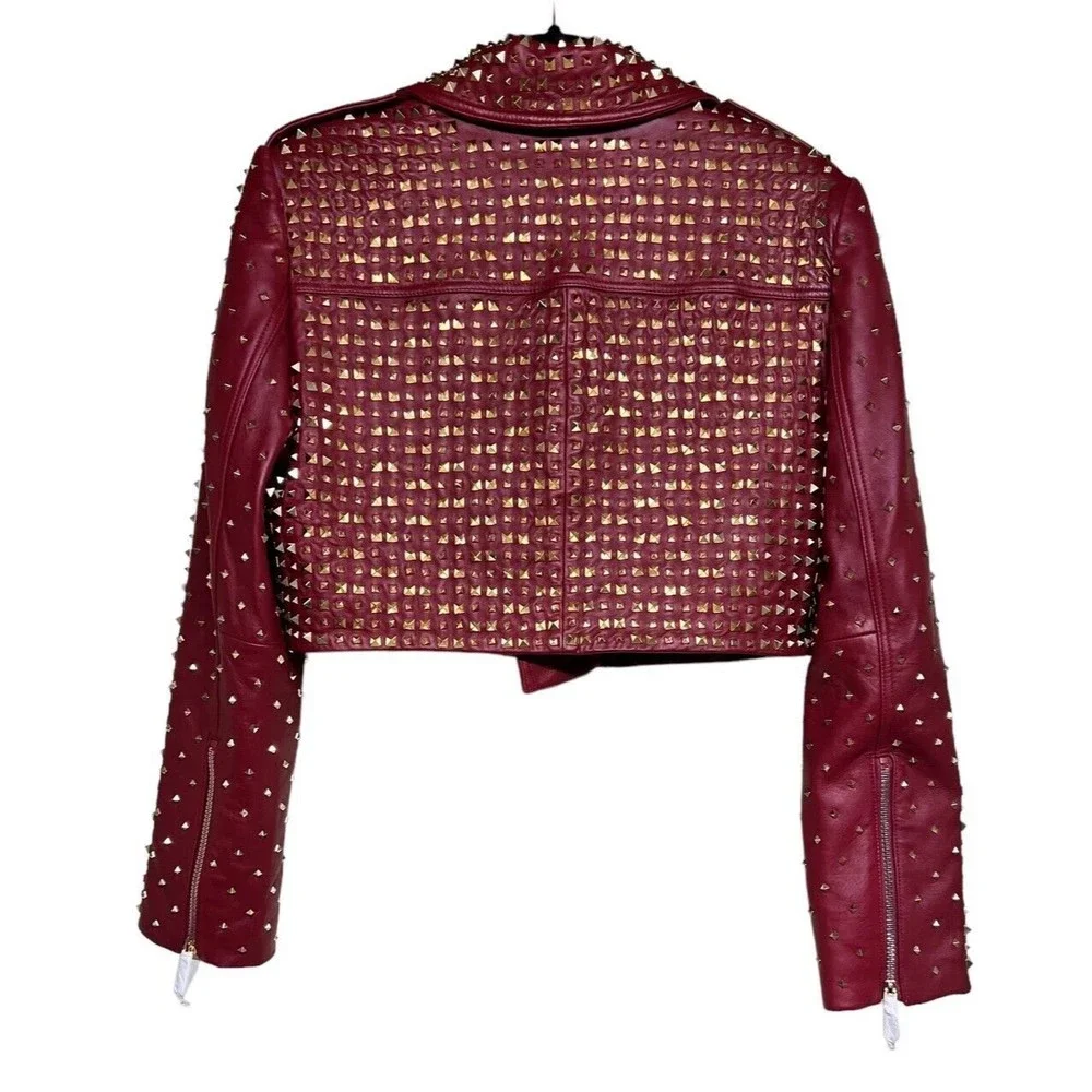 Alice + Olivia add touch